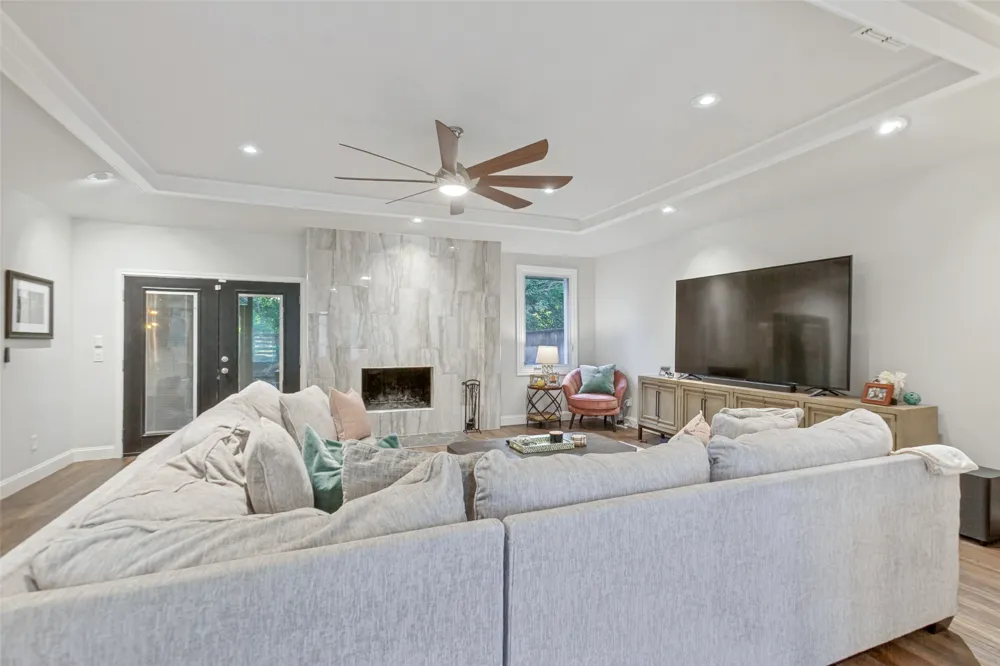 2901 Deep Valley Trail Plano, TX 75075