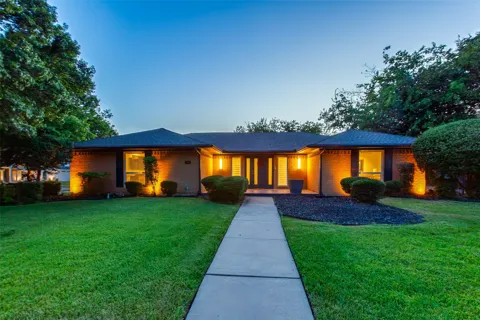 2901 Deep Valley Trail