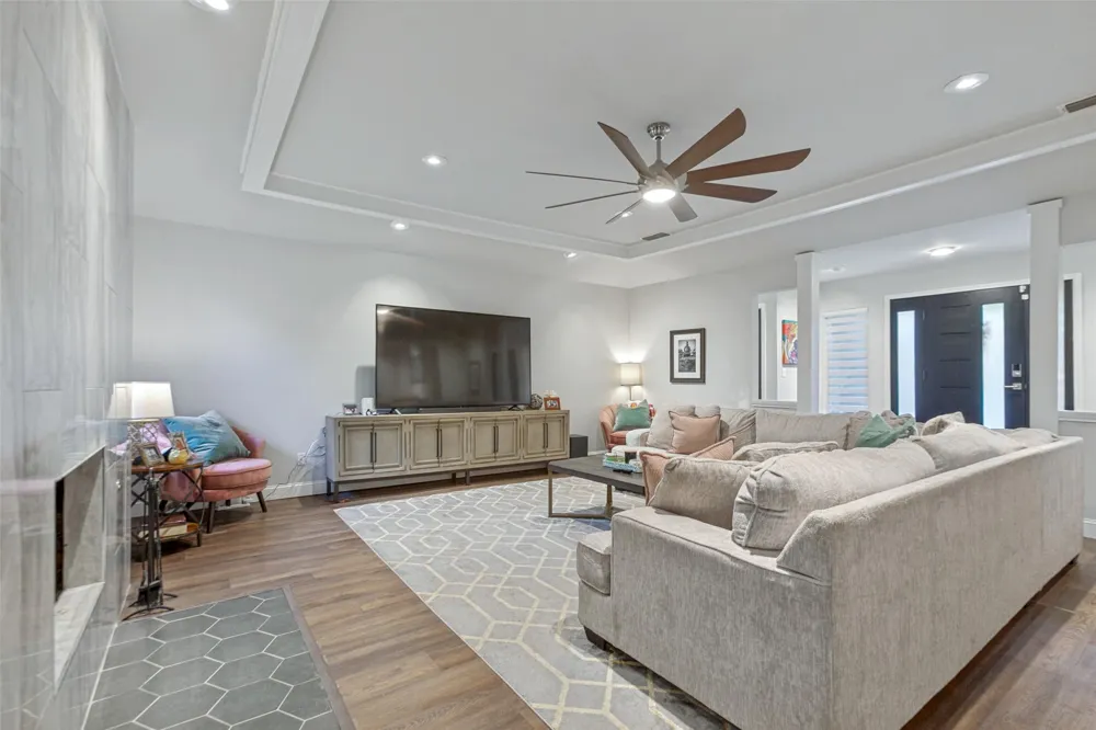2901 Deep Valley Trail Plano, TX 75075