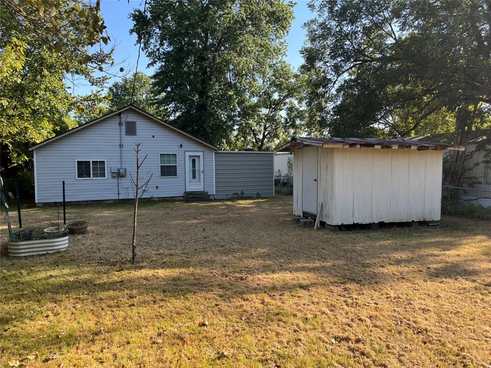 1104 Harris Muskogee, OK 74403