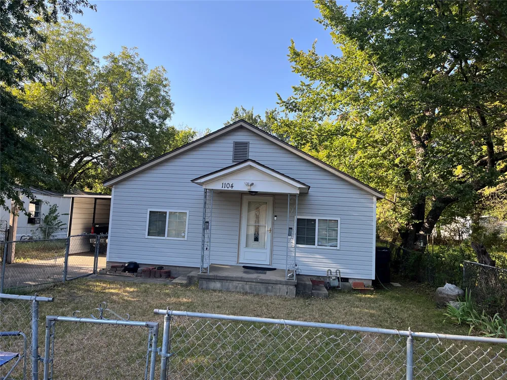 1104 Harris Muskogee, OK 74403
