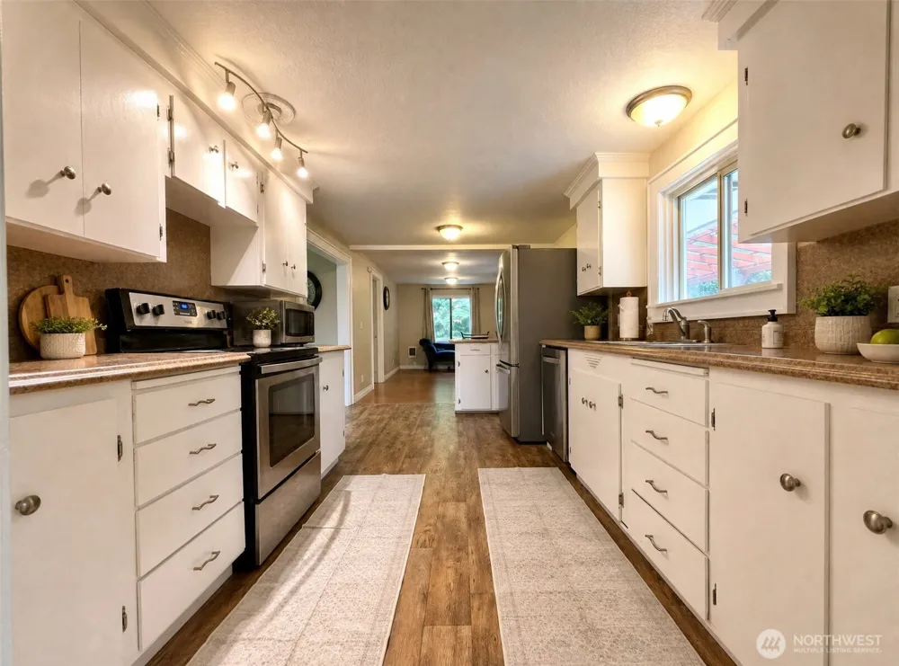 202 Old Hill Road Aberdeen, WA 98520