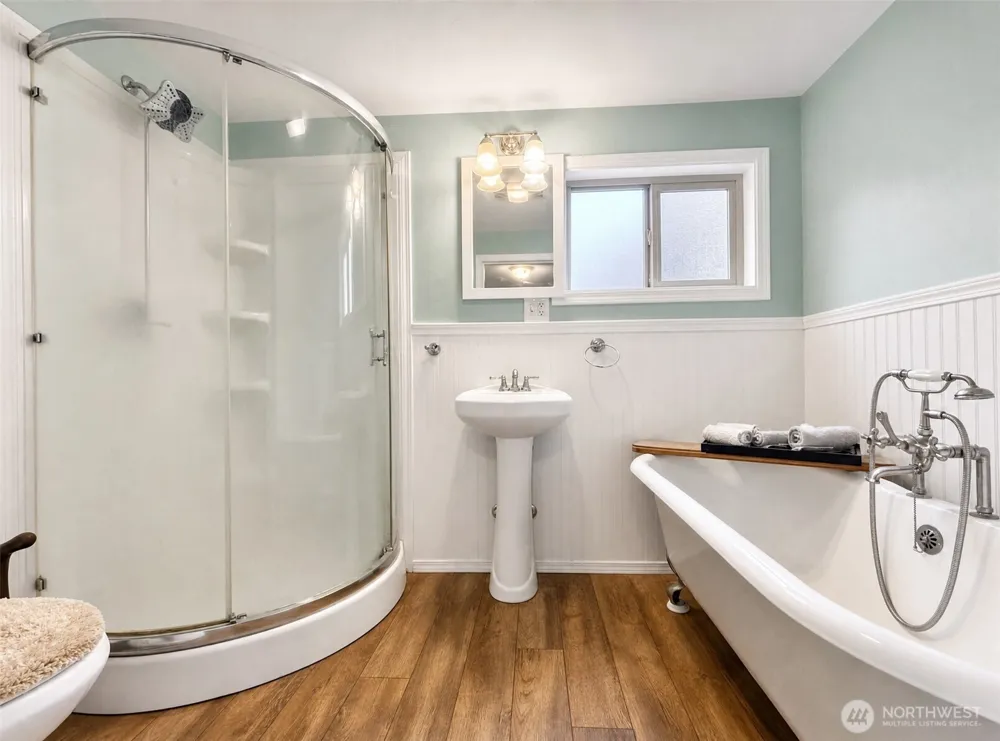 202 Old Hill Road Aberdeen, WA 98520