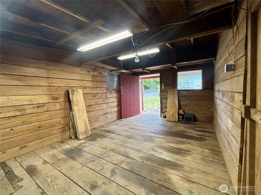 202 Old Hill Road Aberdeen, WA 98520