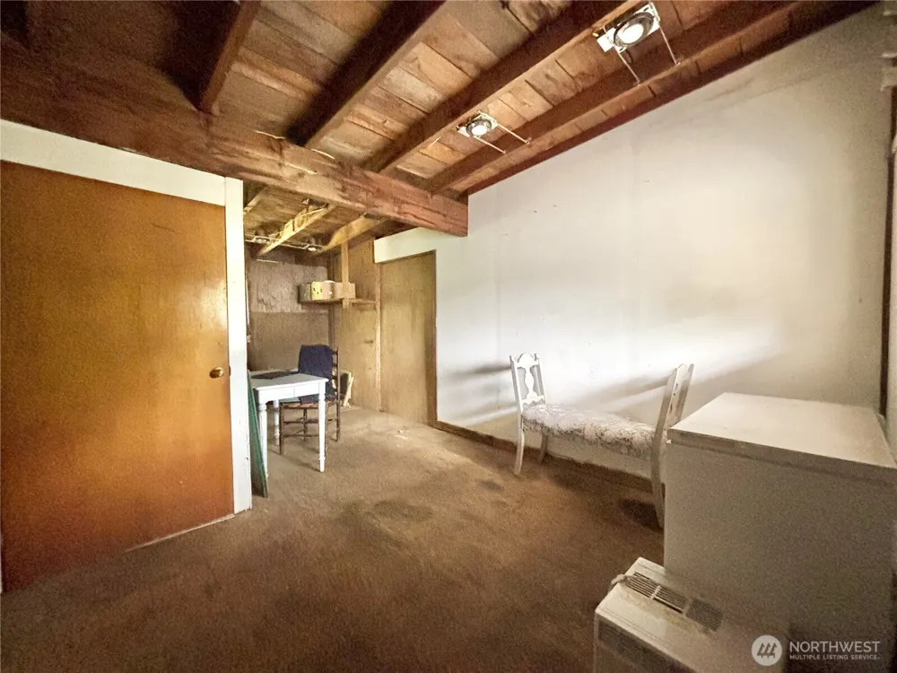 202 Old Hill Road Aberdeen, WA 98520