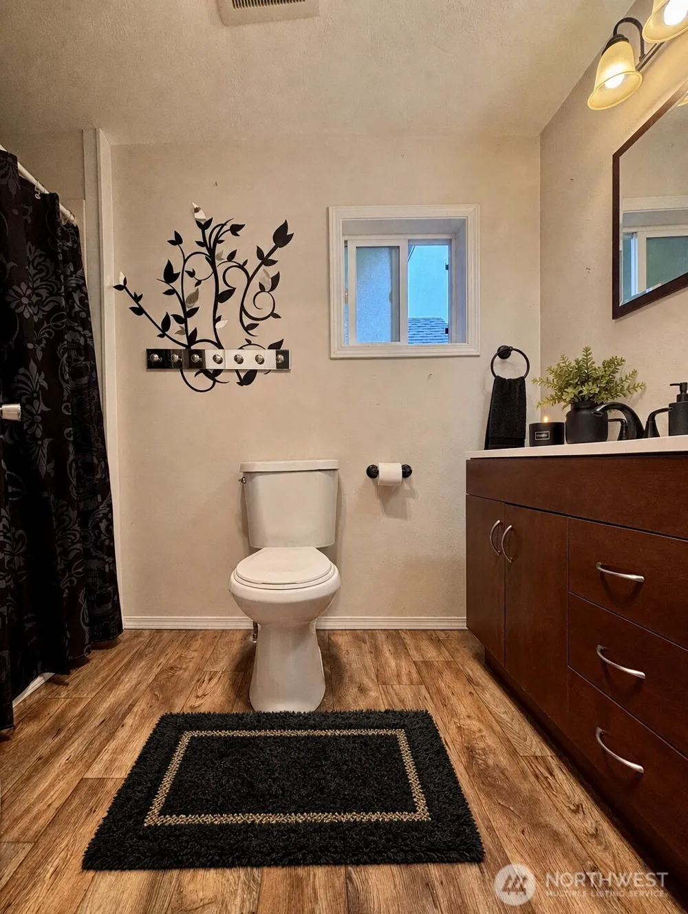 202 Old Hill Road Aberdeen, WA 98520