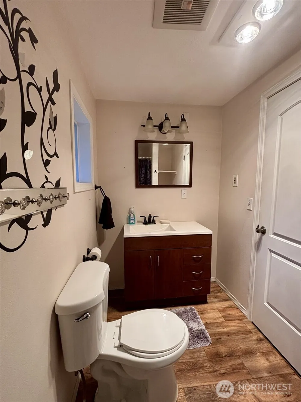 202 Old Hill Road Aberdeen, WA 98520