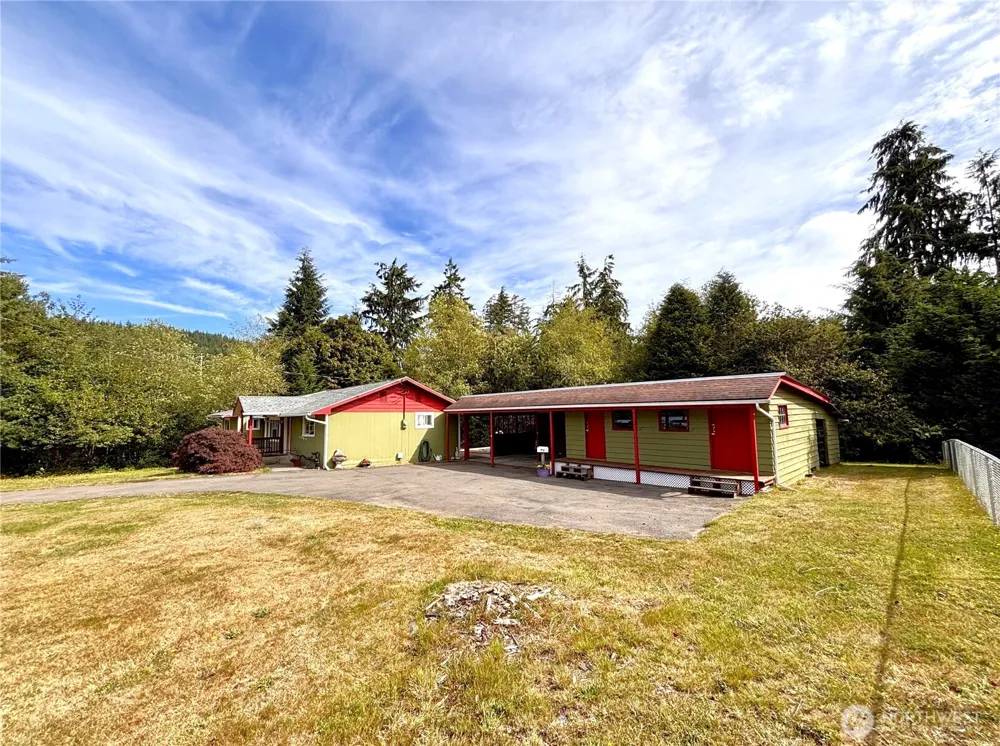 202 Old Hill Road Aberdeen, WA 98520