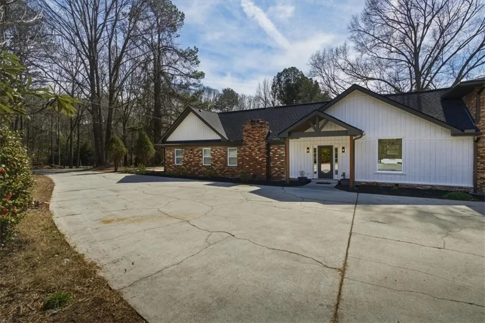 4911 Lower Jersey Road Oxford, GA 30054