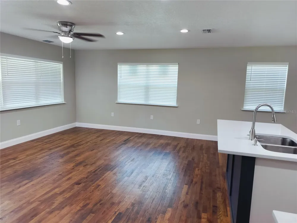 25405 COLMAR AVENUE Mount Plymouth, FL 32776