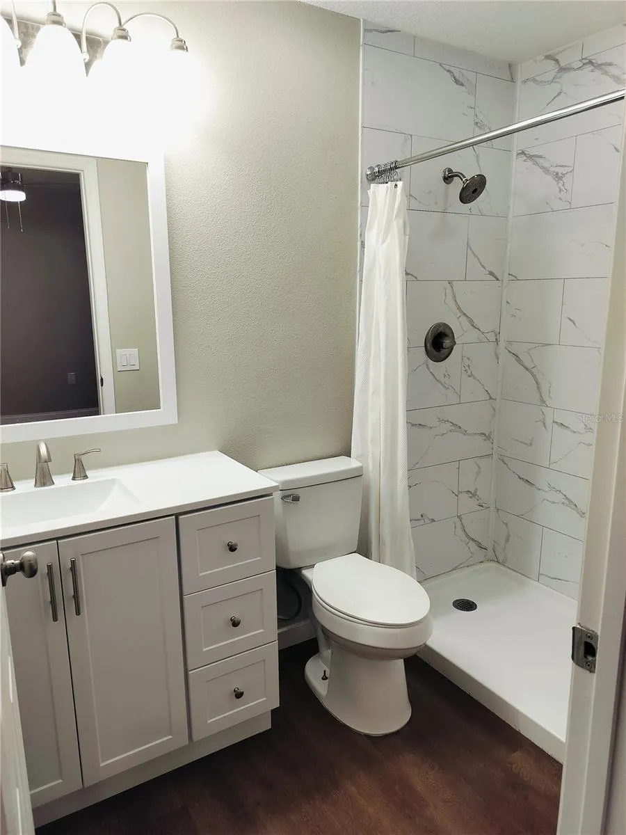 25405 COLMAR AVENUE Mount Plymouth, FL 32776