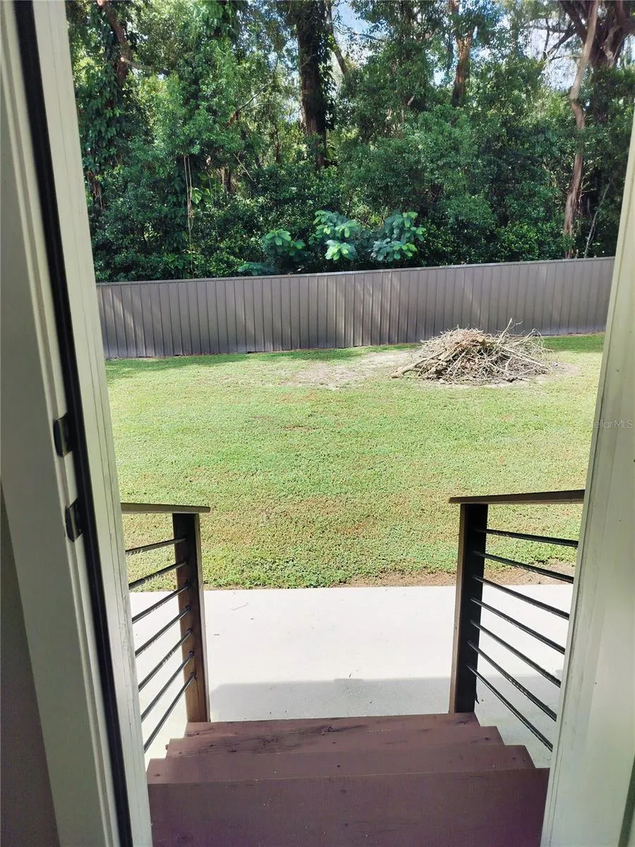 25405 COLMAR AVENUE Mount Plymouth, FL 32776