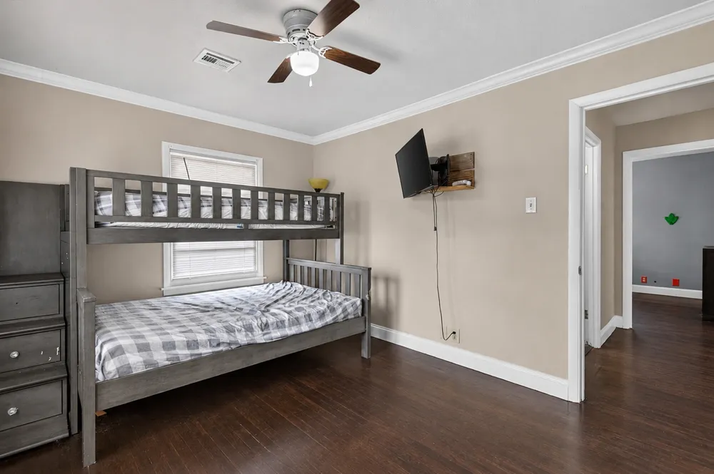 211 SE Queenstown Avenue Bartlesville, OK 74006