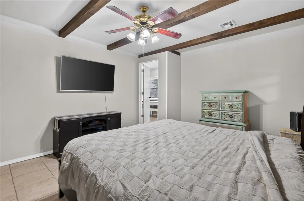 211 SE Queenstown Avenue Bartlesville, OK 74006