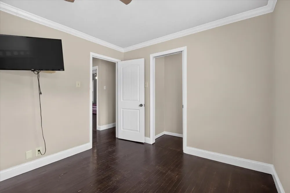 211 SE Queenstown Avenue Bartlesville, OK 74006