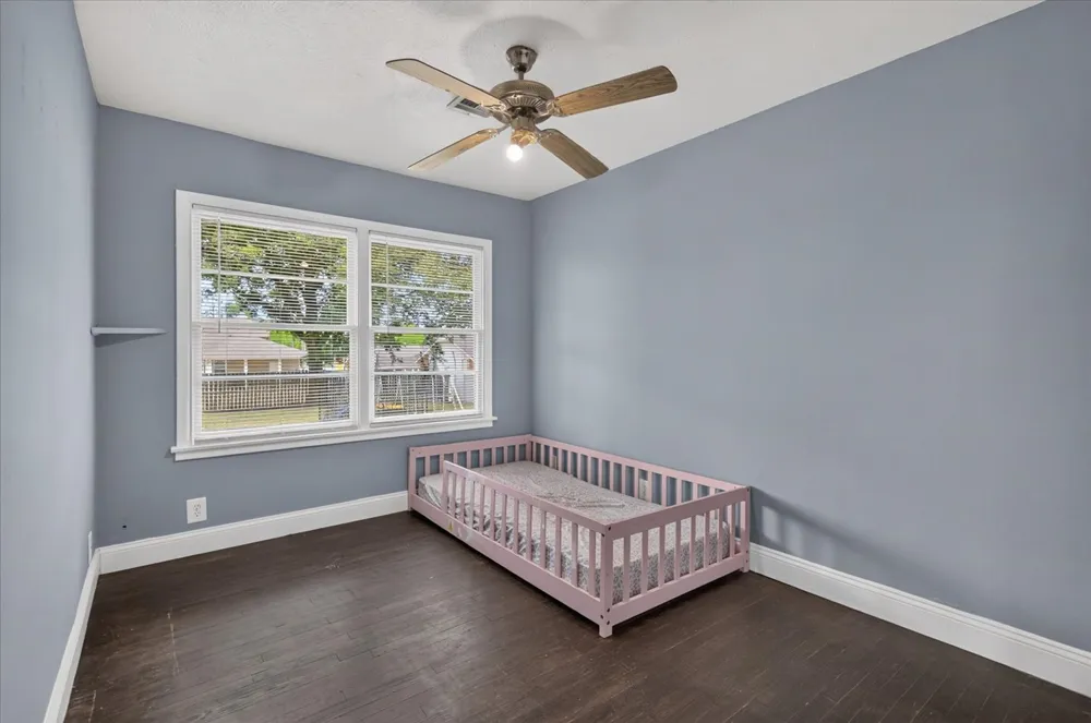 211 SE Queenstown Avenue Bartlesville, OK 74006