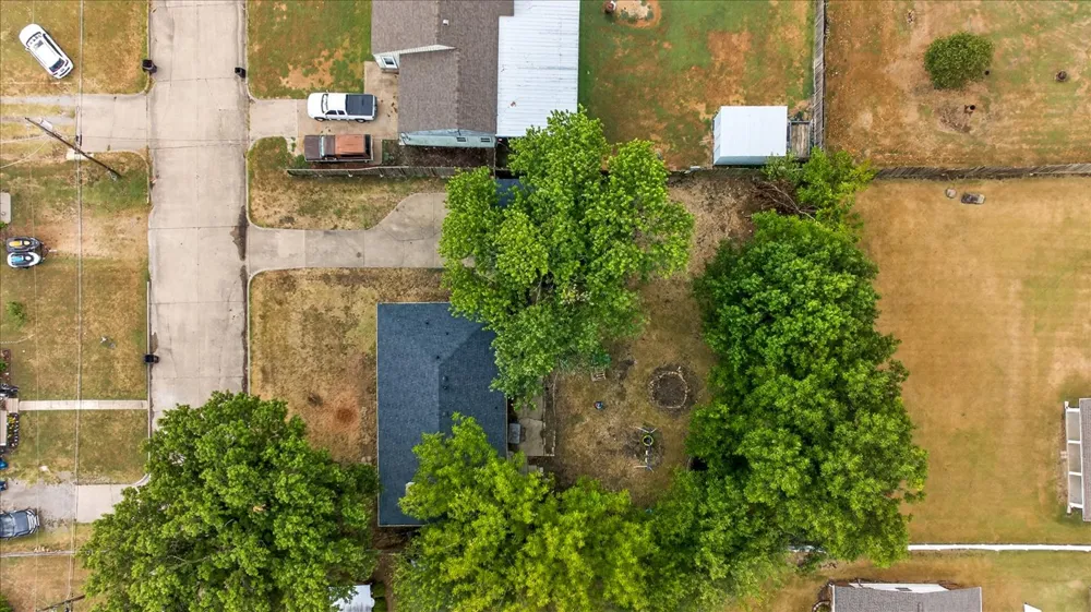 211 SE Queenstown Avenue Bartlesville, OK 74006