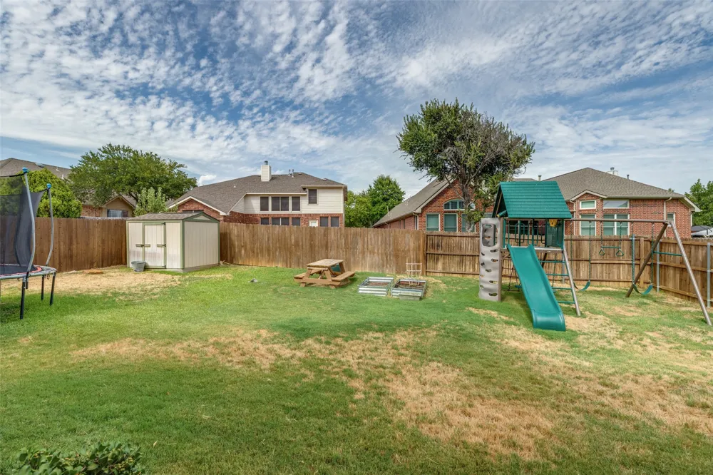 4222 Boxwood Drive Denton, TX 76208