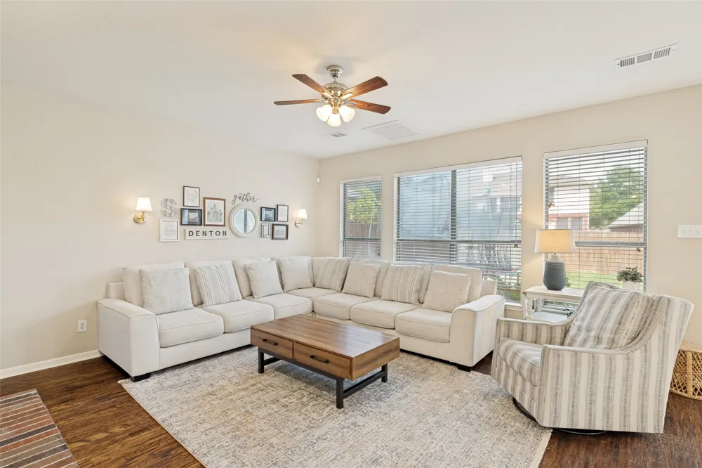 4222 Boxwood Drive Denton, TX 76208