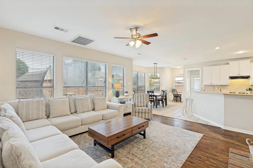 4222 Boxwood Drive Denton, TX 76208