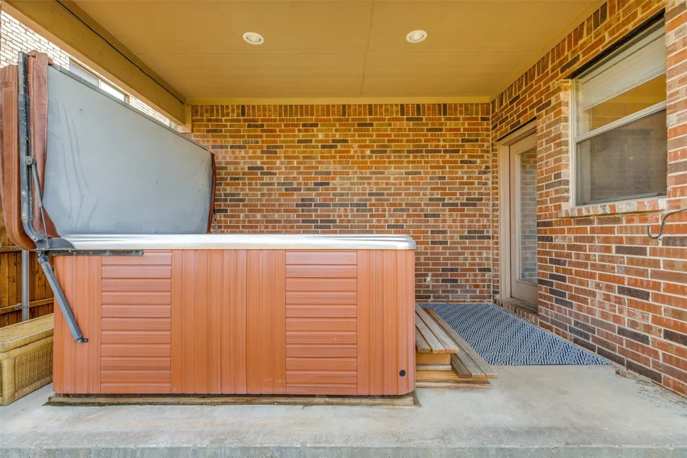 4222 Boxwood Drive Denton, TX 76208