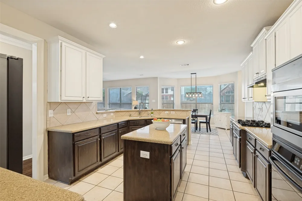 4222 Boxwood Drive Denton, TX 76208