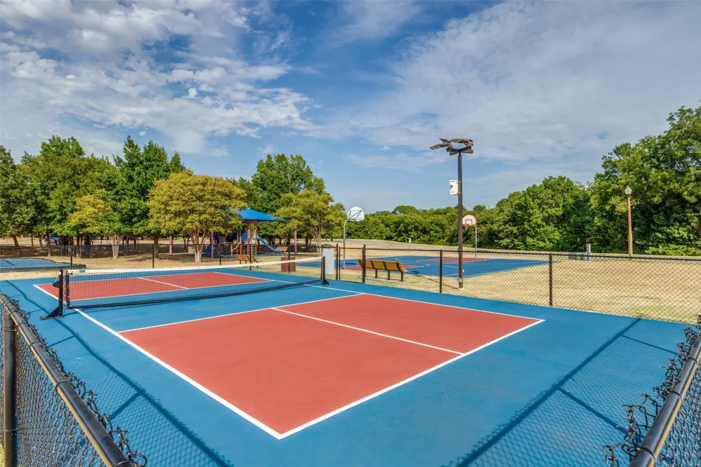 4222 Boxwood Drive Denton, TX 76208