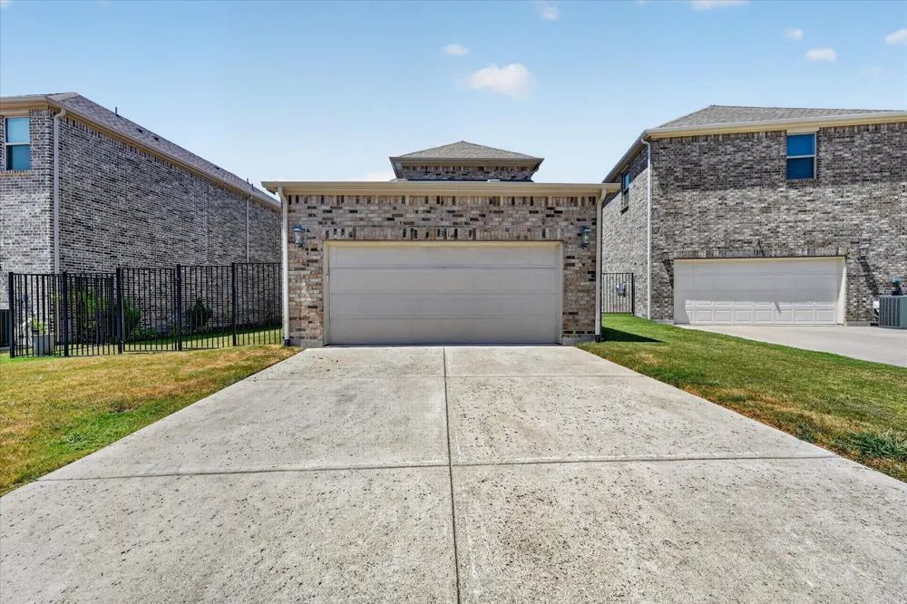 1381 Elaine Drive Allen, TX 75013
