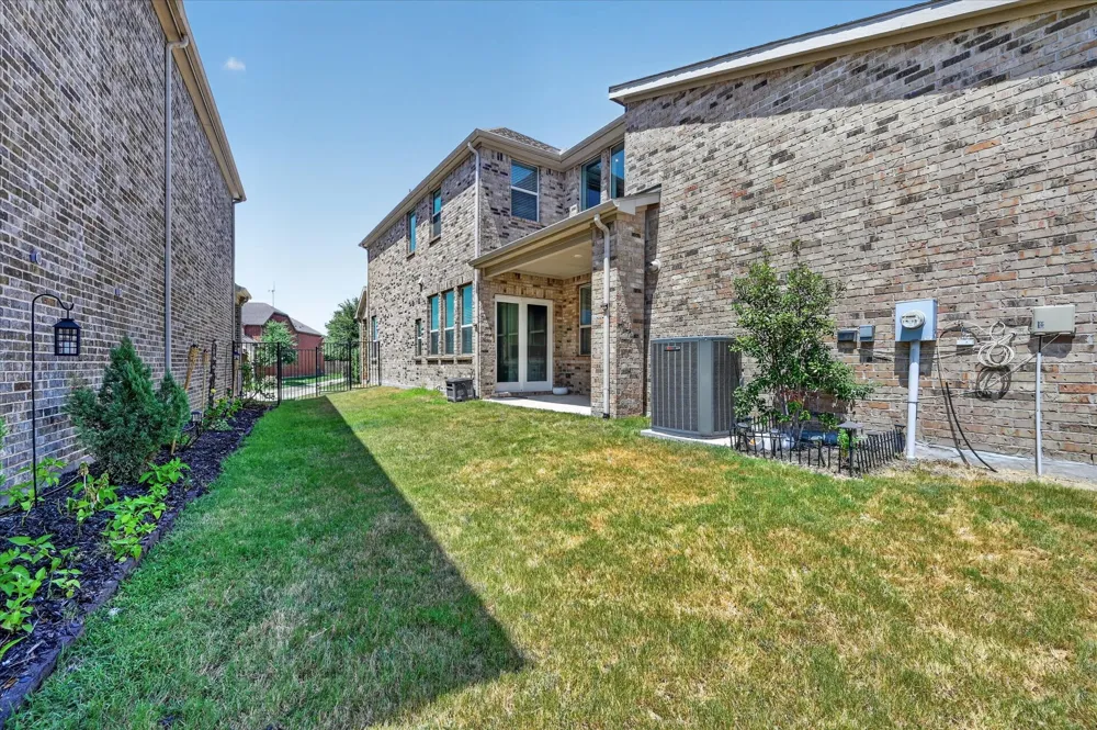 1381 Elaine Drive Allen, TX 75013