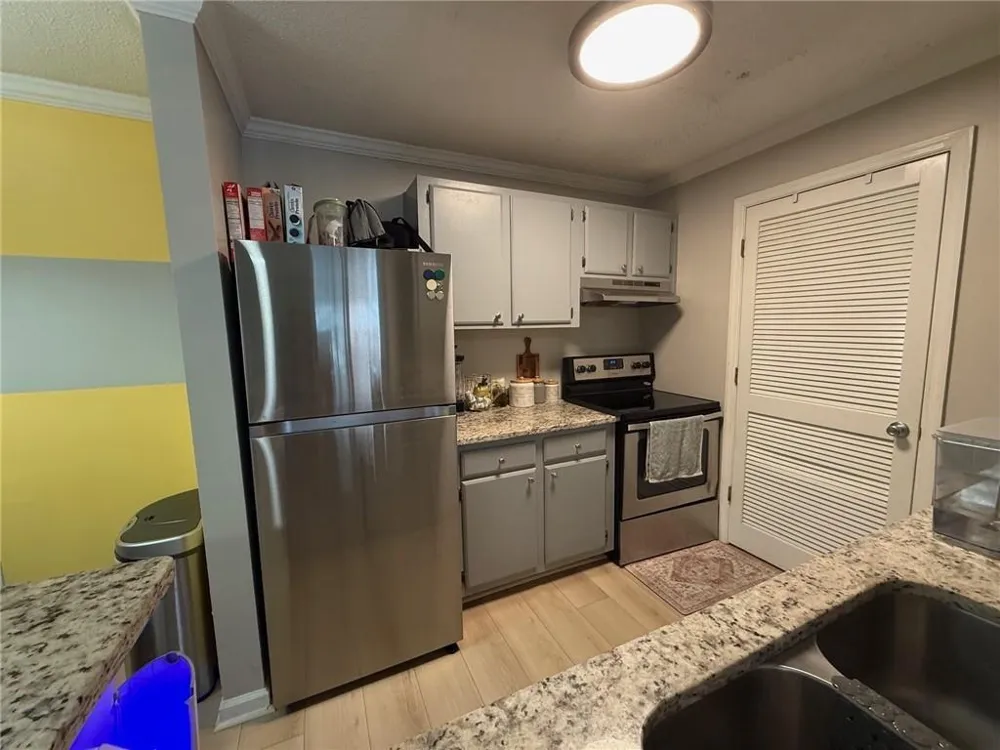 324 Granville Court Sandy Springs, GA 30328