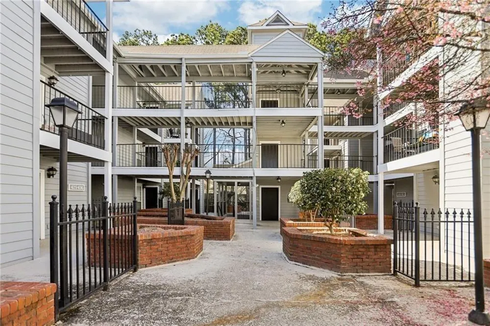 324 Granville Court Sandy Springs, GA 30328