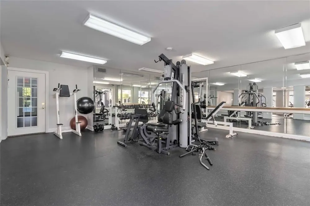 324 Granville Court Sandy Springs, GA 30328