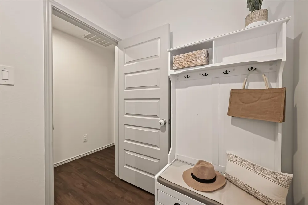 9713 Wall Street Texas City, TX 77591