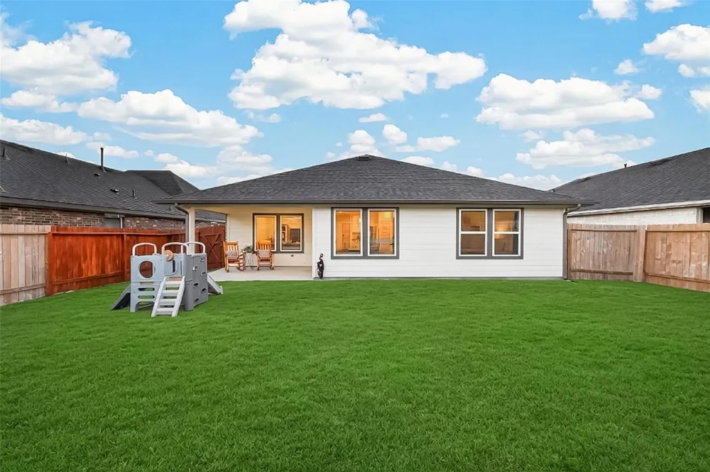 9713 Wall Street Texas City, TX 77591