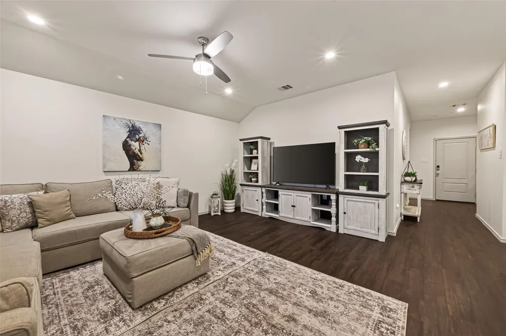 9713 Wall Street Texas City, TX 77591