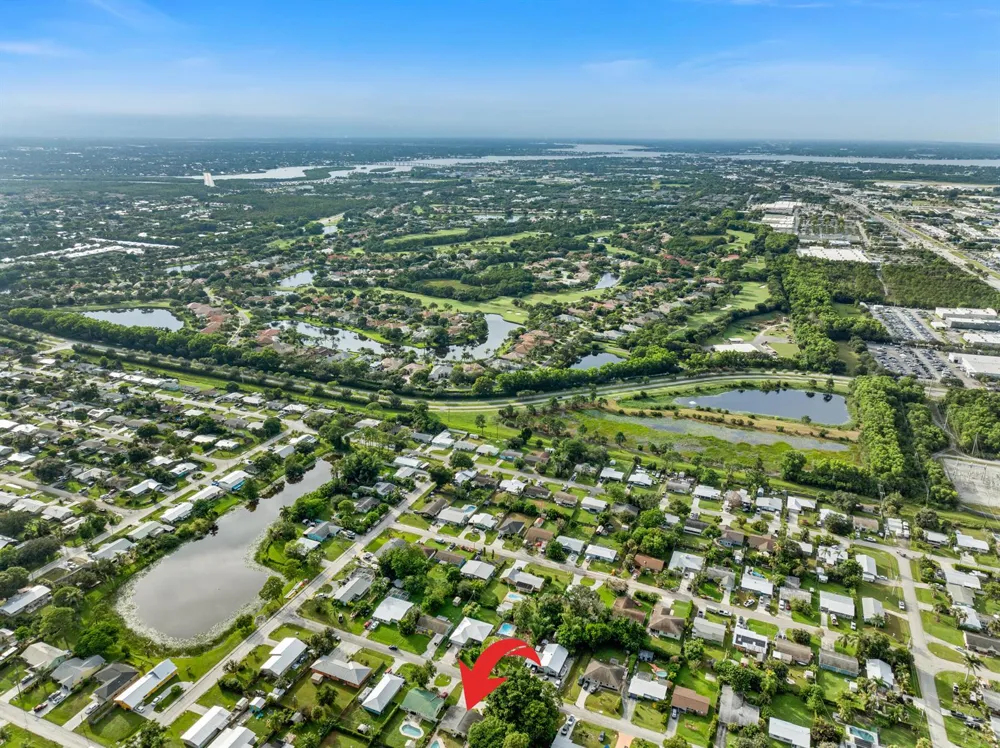 2330 SE Madison Street Stuart, FL 34997