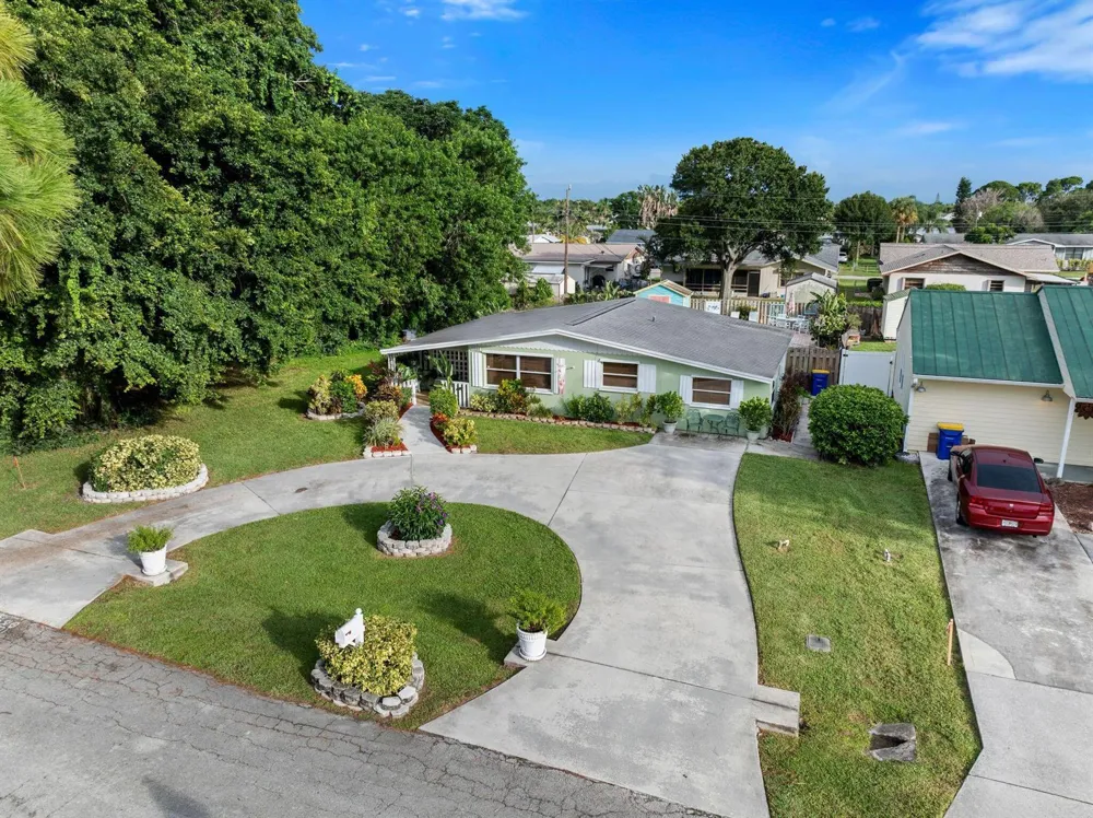 2330 SE Madison Street Stuart, FL 34997