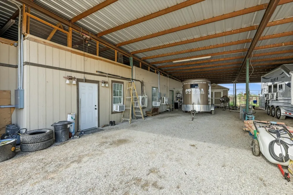 1990 State Highway 81 Hillsboro, TX 76645