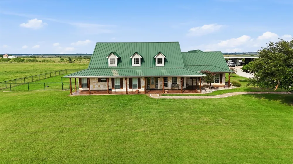 1990 State Highway 81 Hillsboro, TX 76645