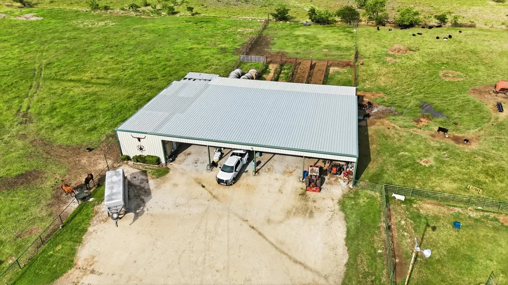 1990 State Highway 81 Hillsboro, TX 76645