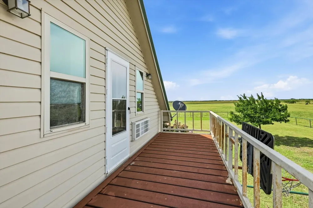 1990 State Highway 81 Hillsboro, TX 76645