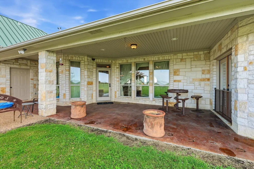 1990 State Highway 81 Hillsboro, TX 76645