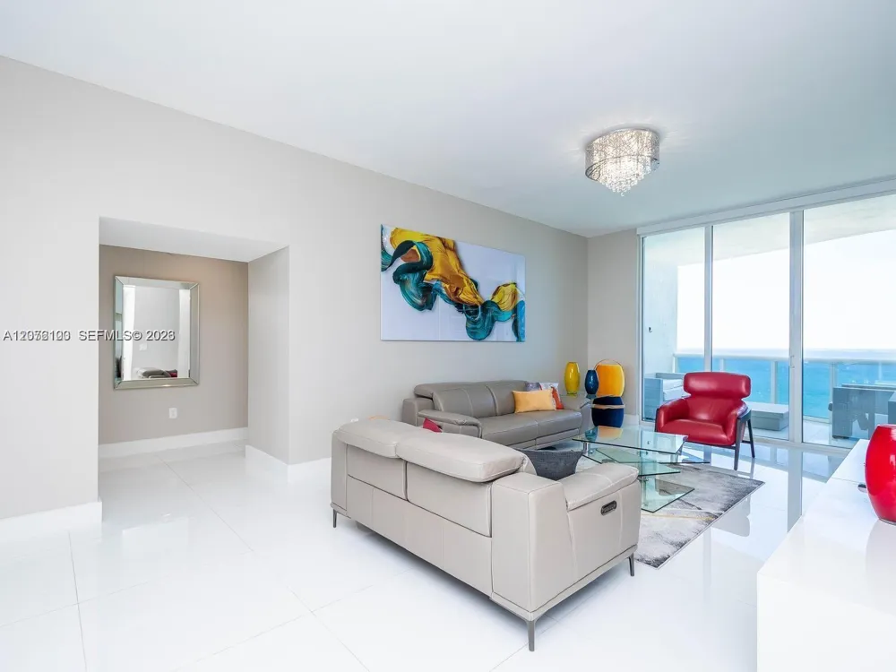 15901 Collins Ave #2504 Sunny Isles Beach, FL 33160