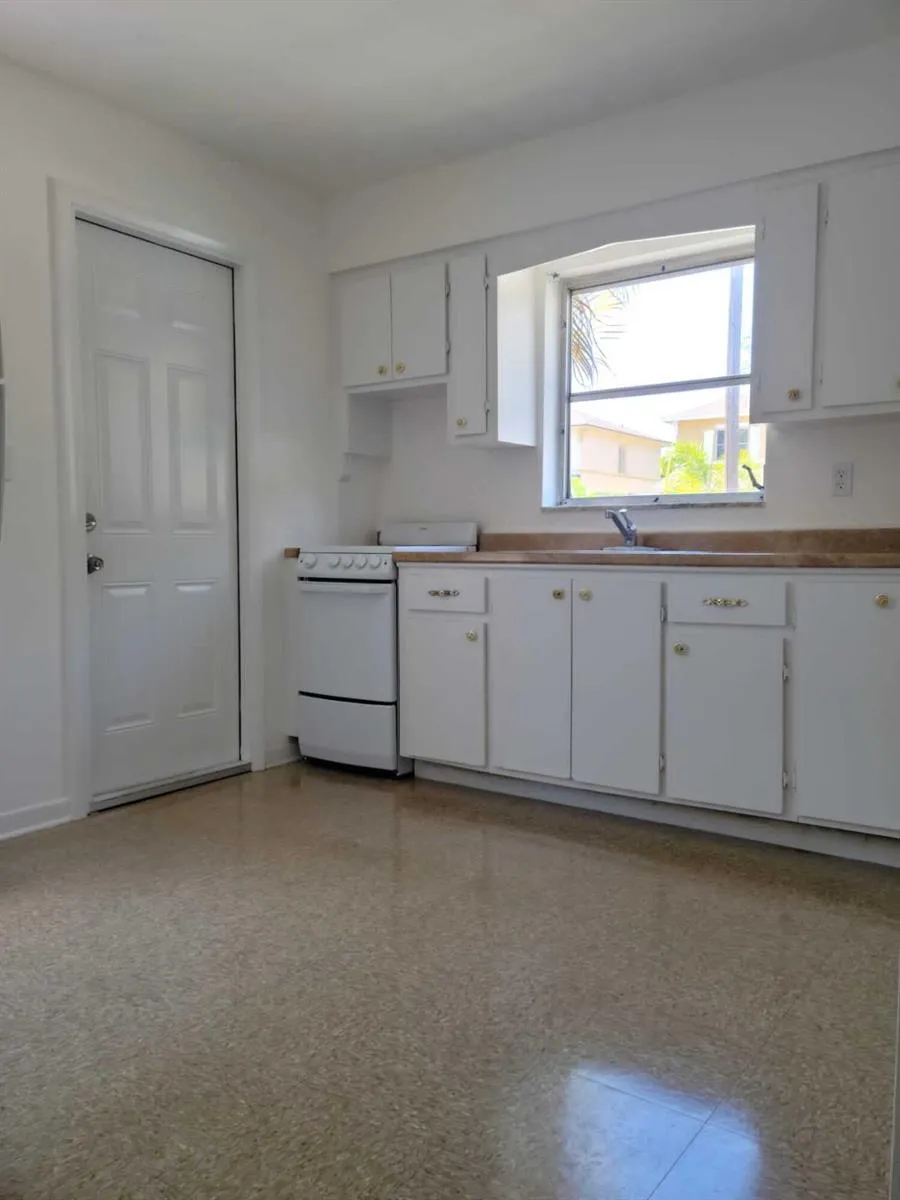 502 W BRANCH STREET #C Lantana, FL 33462