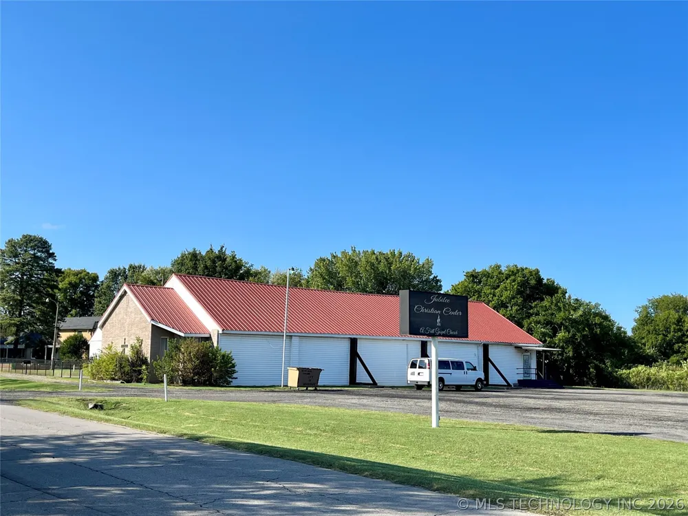 2710 S Cherokee Drive Muskogee, OK 74403