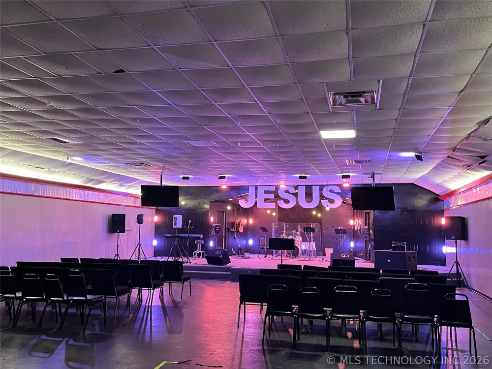2710 S Cherokee Drive Muskogee, OK 74403