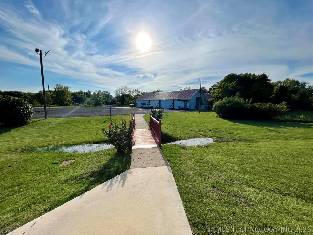 2710 S Cherokee Drive Muskogee, OK 74403