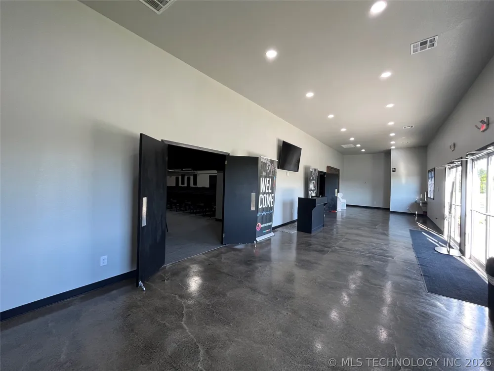 2710 S Cherokee Drive Muskogee, OK 74403