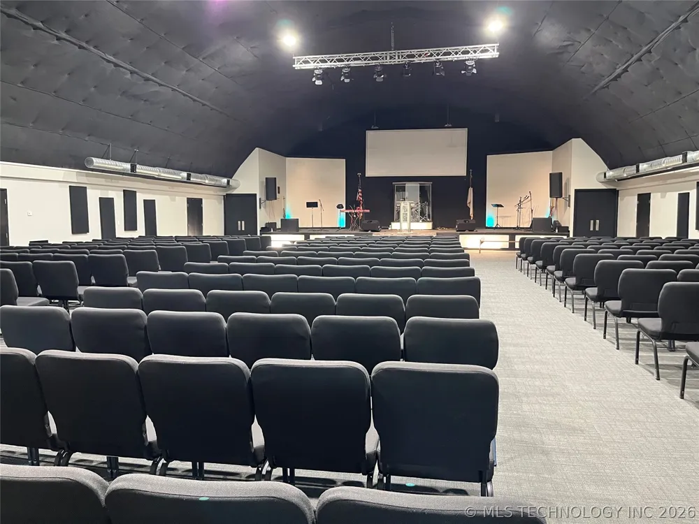 2710 S Cherokee Drive Muskogee, OK 74403