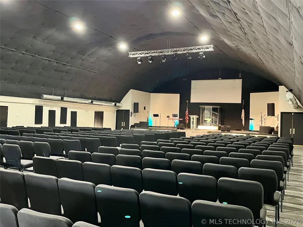 2710 S Cherokee Drive Muskogee, OK 74403